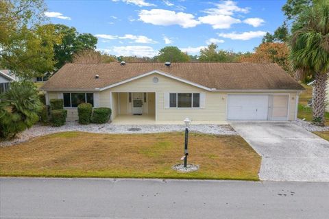 Photo of 10957 SW 82nd Terrace, Ocala, FL 34481 (MLS # OM713361)