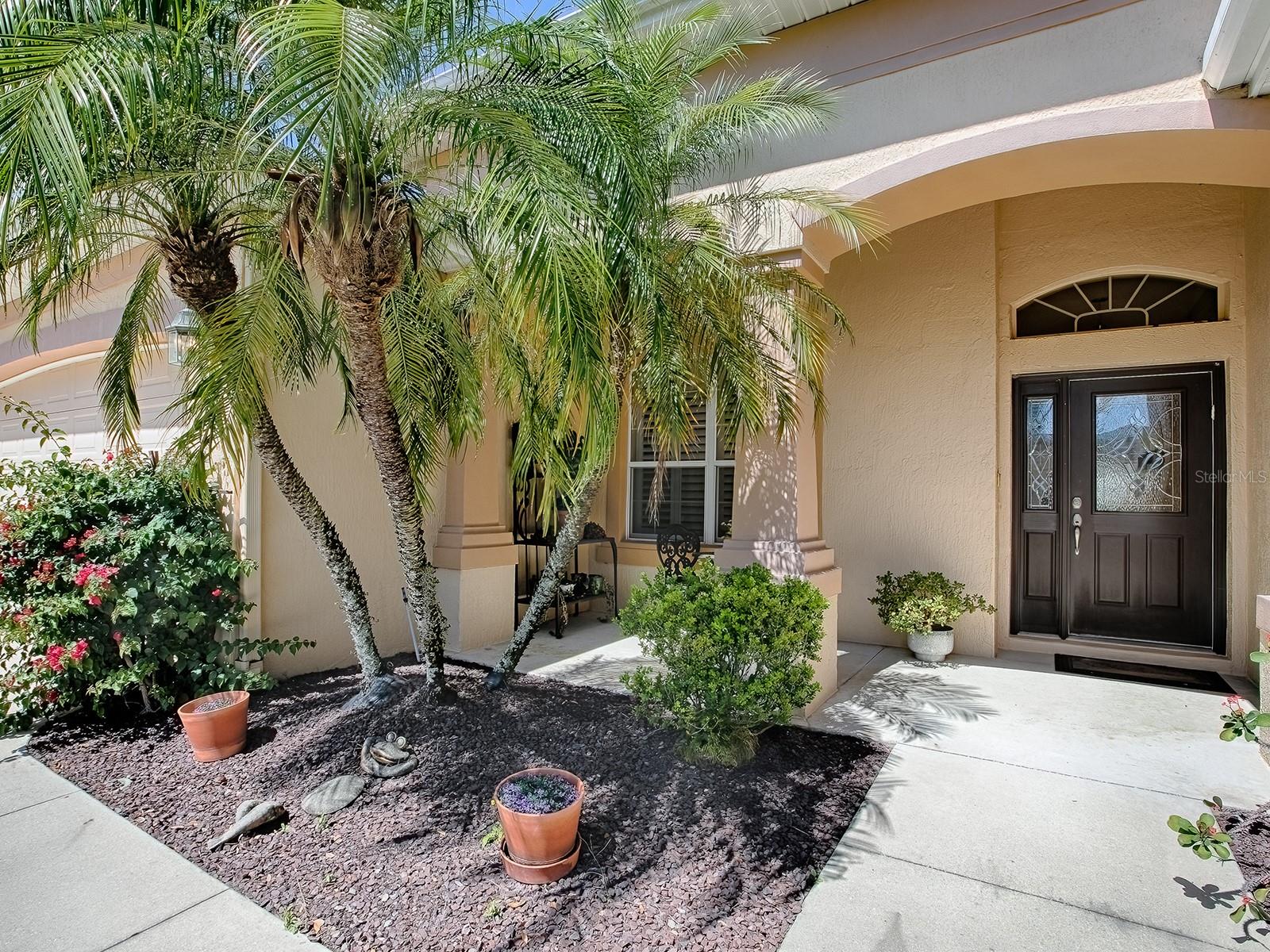 1239 RUSSELL LOOP