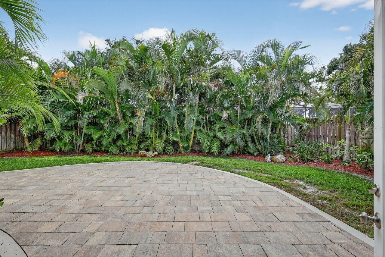 SOUTHPOINTE SHORES - Residential Income