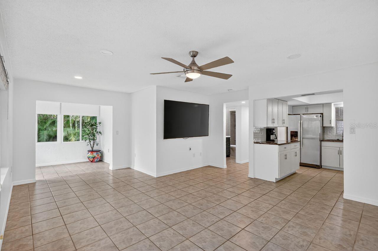 SOUTHPOINTE SHORES - Residential Income