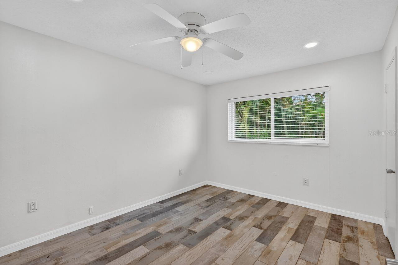SOUTHPOINTE SHORES - Residential Income