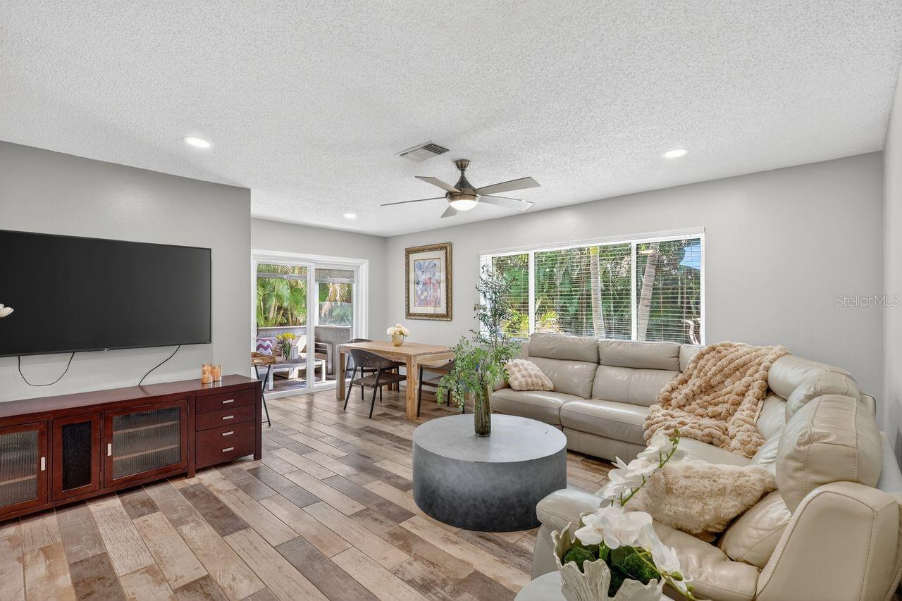 SOUTHPOINTE SHORES - Residential Income