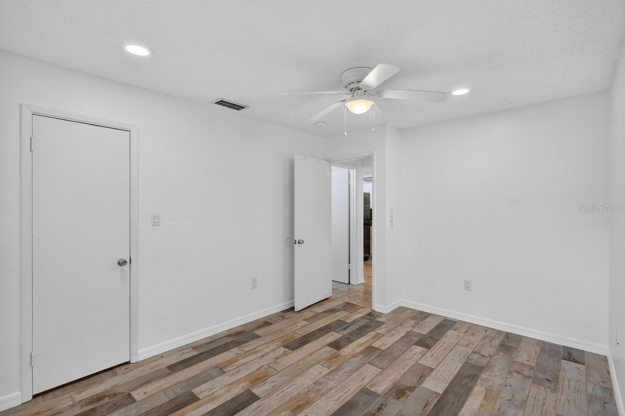 SOUTHPOINTE SHORES - Residential Income