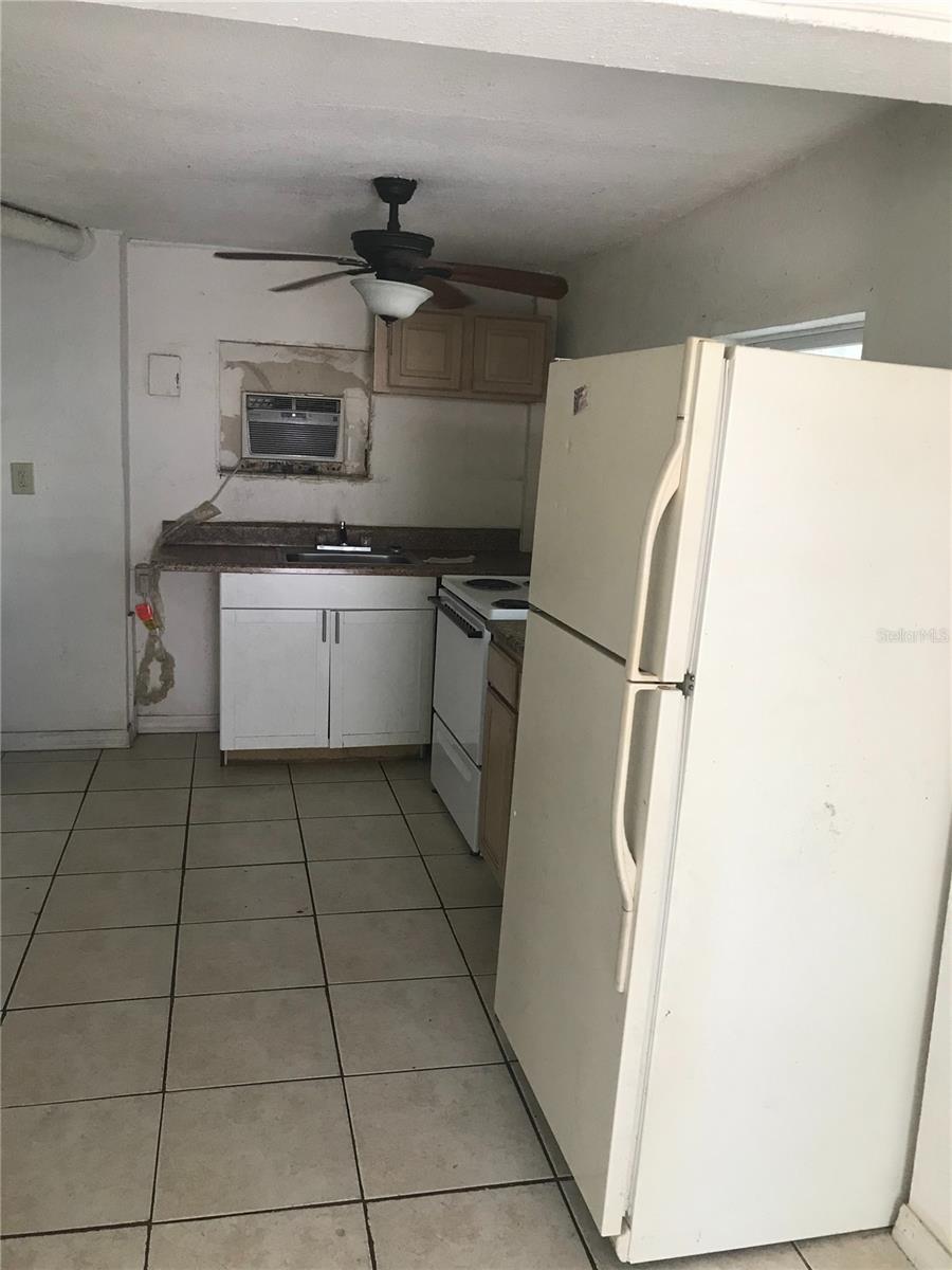 OAK GROVE SUB - Residential Lease