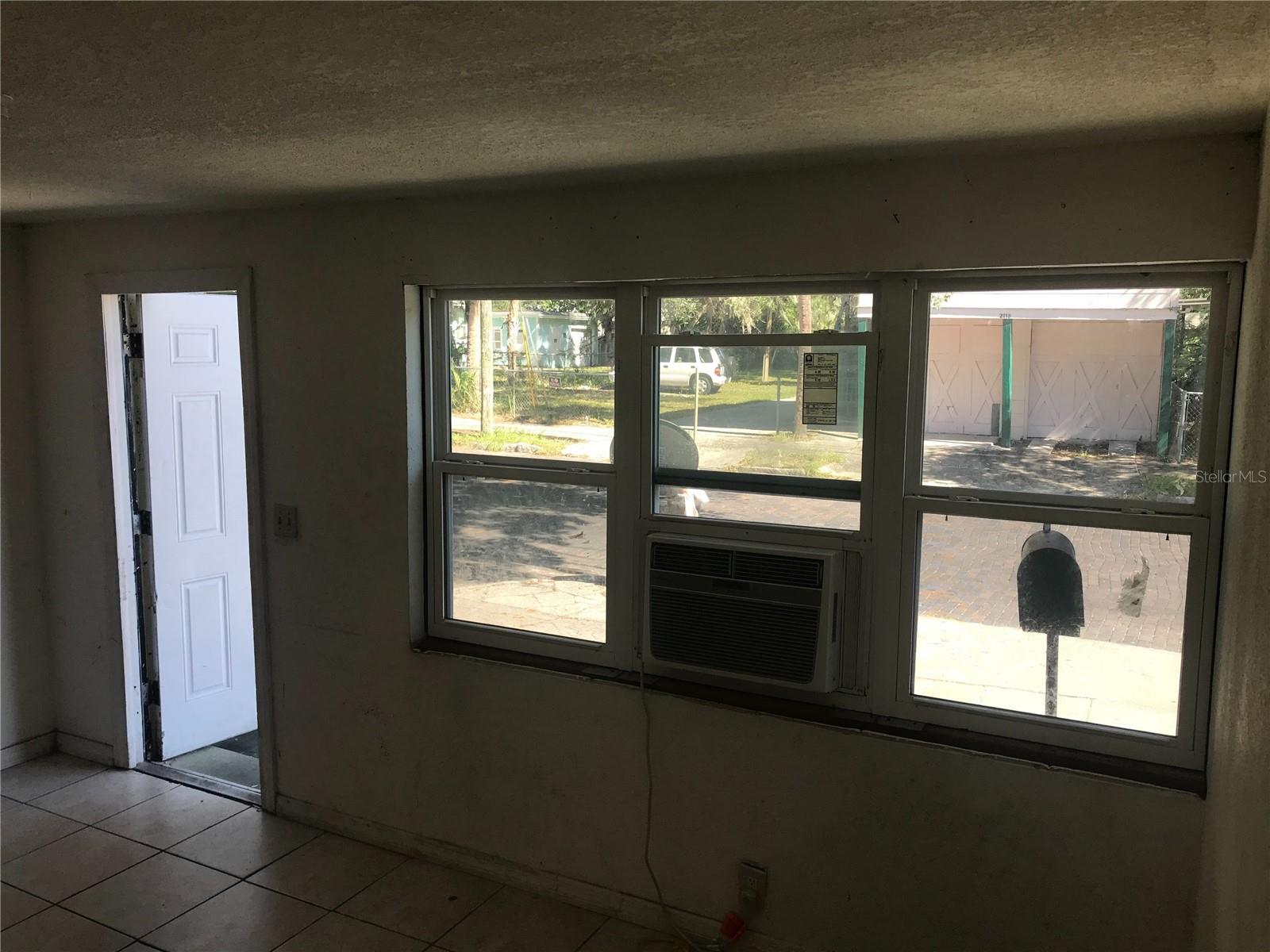 OAK GROVE SUB - Residential Lease