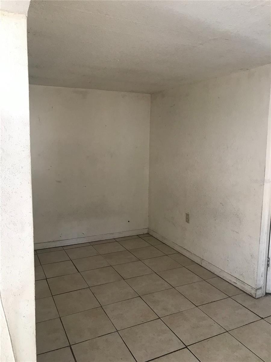 OAK GROVE SUB - Residential Lease