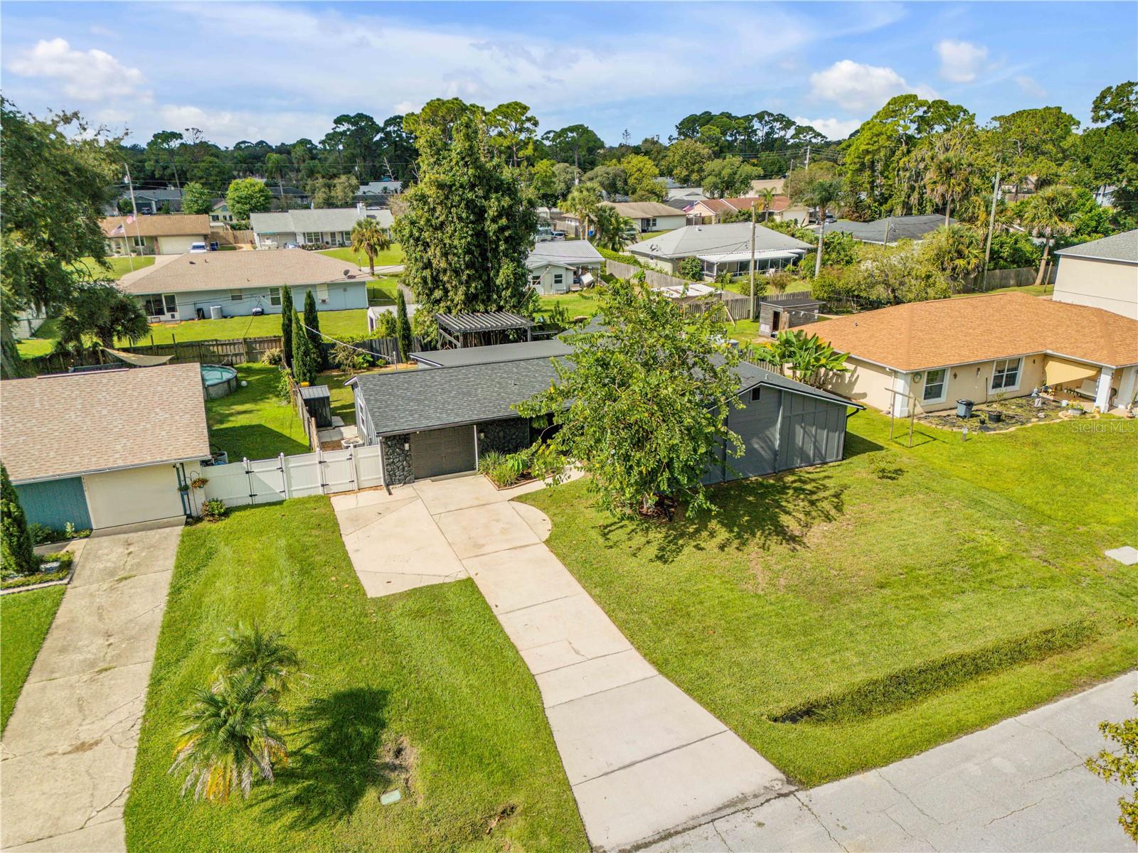 3022 ORANGE TREE DRIVE