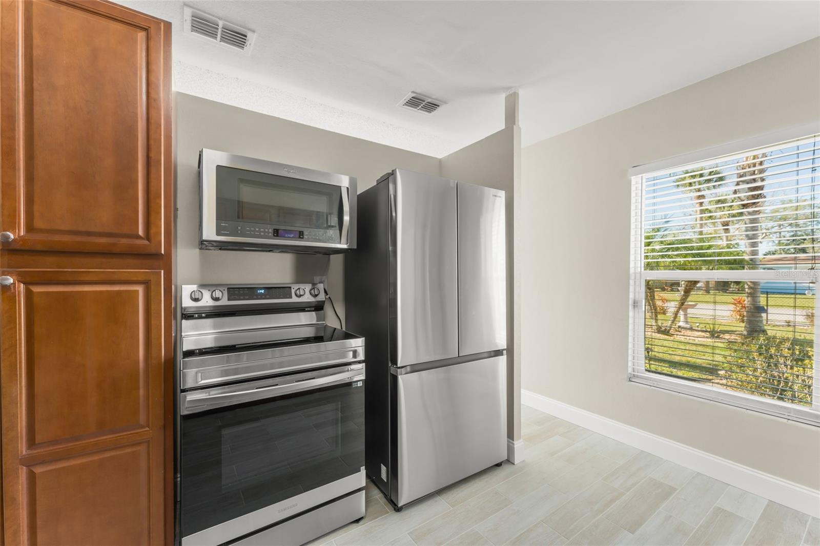 TANGELO PARK SEC 1 - Residential