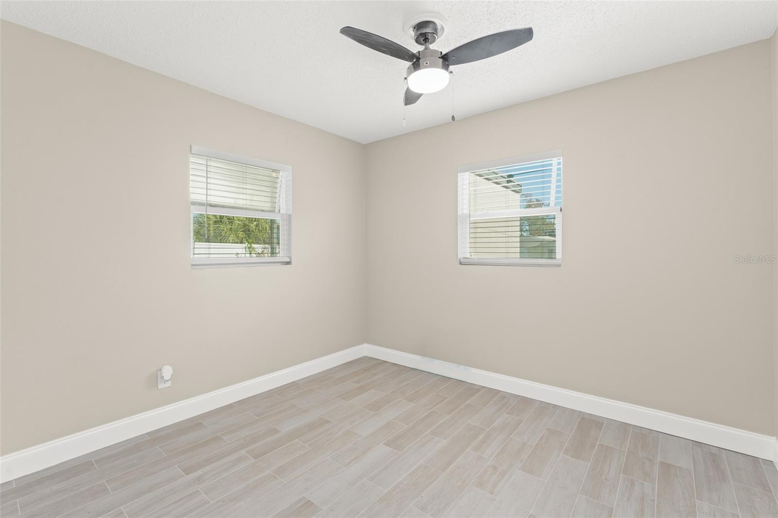 TANGELO PARK SEC 1 - Residential