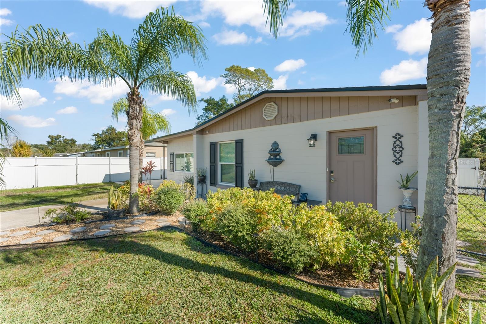 TANGELO PARK SEC 1 - Residential