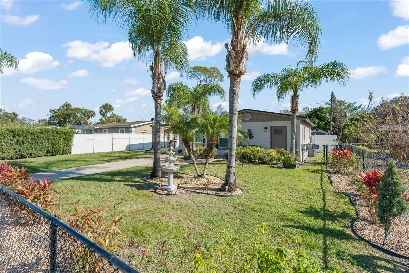 TANGELO PARK SEC 1 - Residential