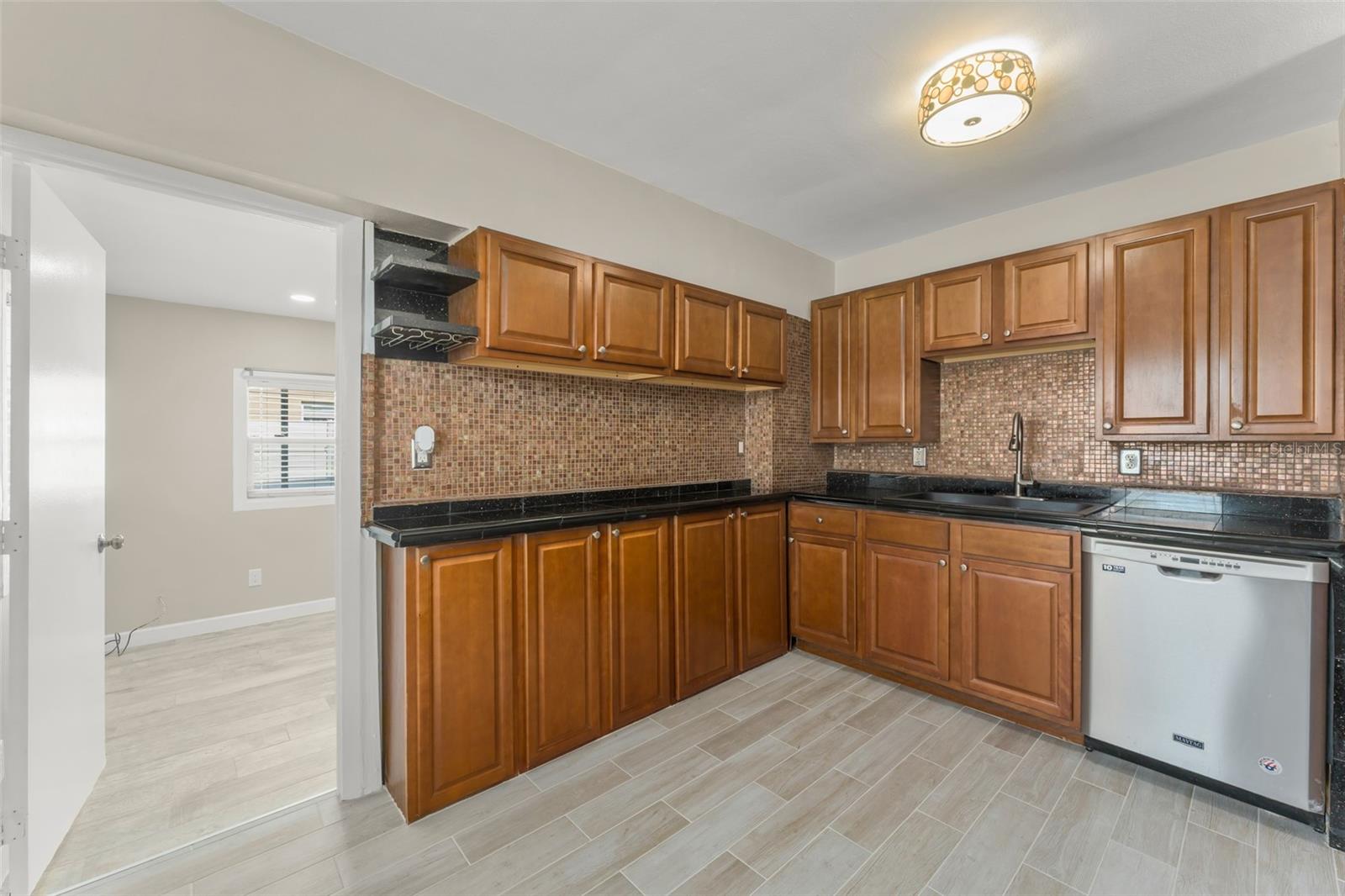 TANGELO PARK SEC 1 - Residential