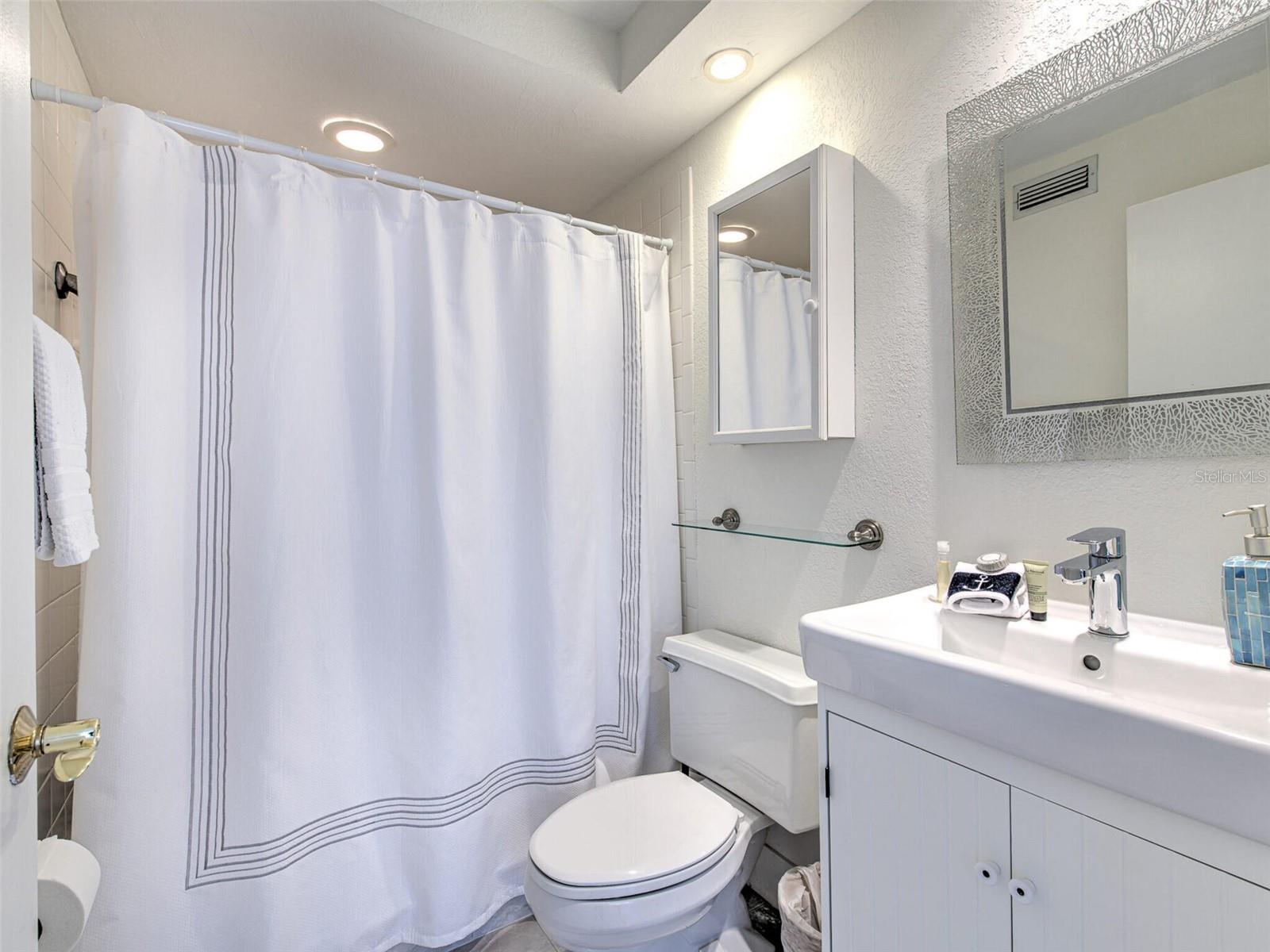 BAYPORT BCH & TEN PH C - Residential Lease