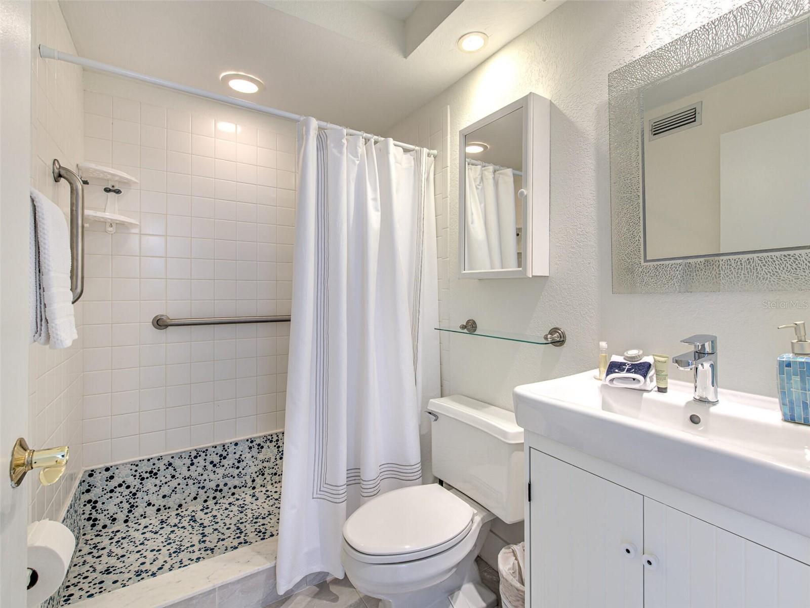 BAYPORT BCH & TEN PH C - Residential Lease