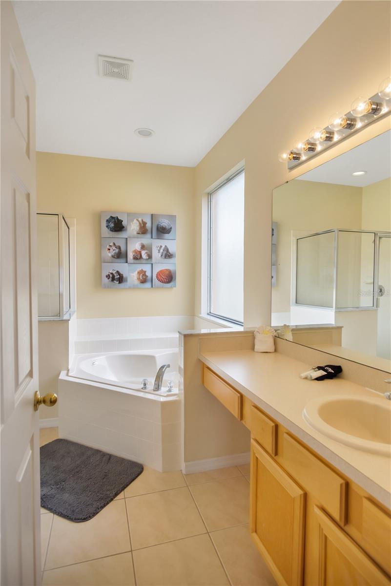 SOLANA - Residential Lease