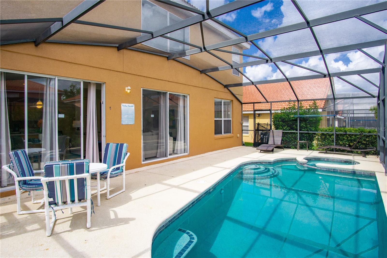 SOLANA - Residential Lease