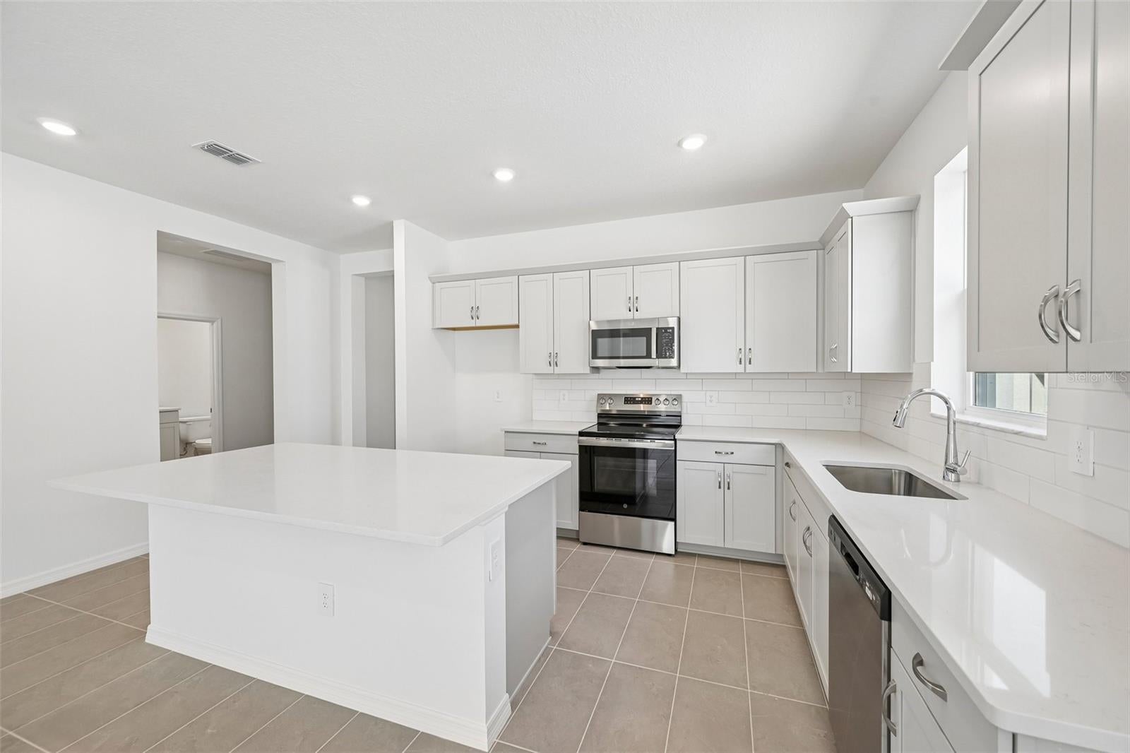 9026 LEEWARD DRIVE