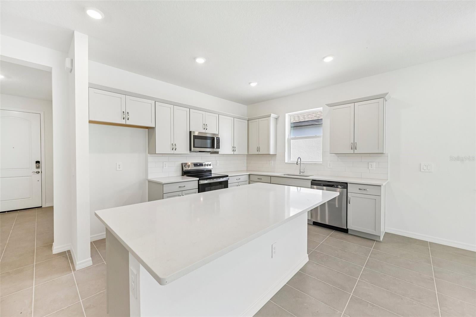 9026 LEEWARD DRIVE