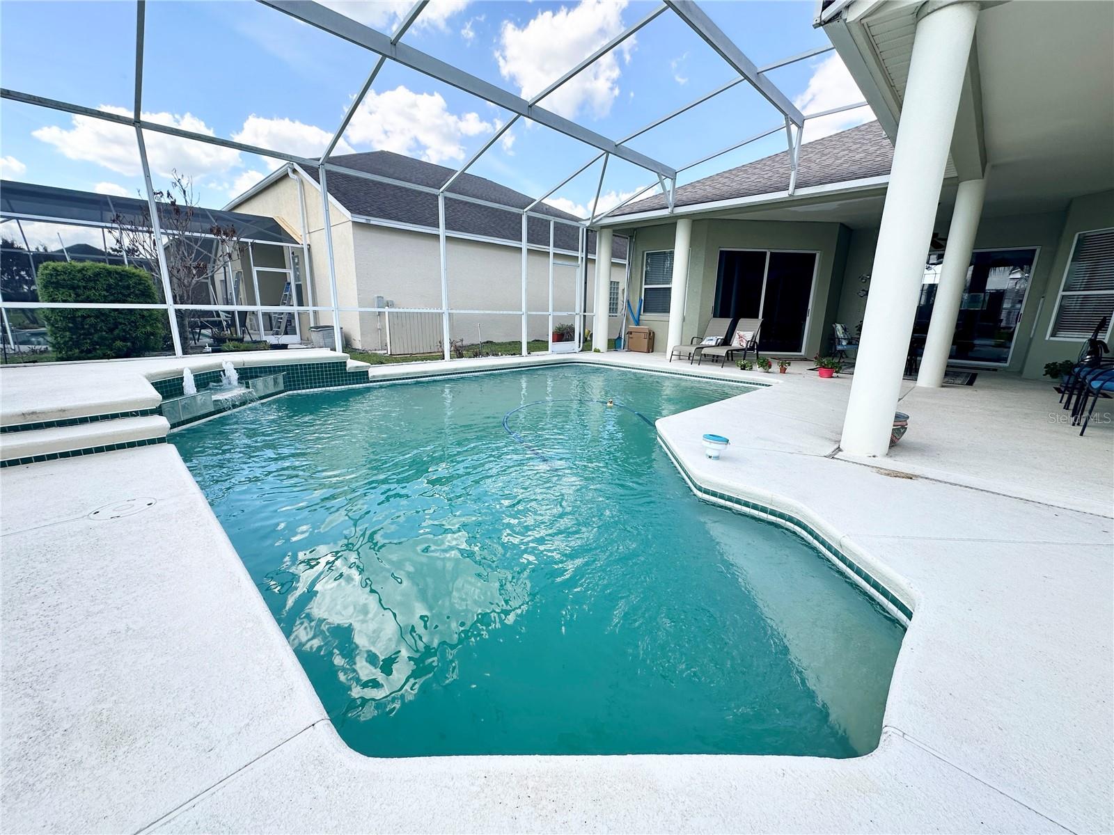 HUNTERS CREEK TR 305 PH 01 - Residential