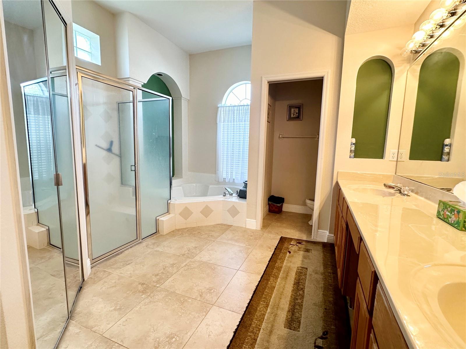 HUNTERS CREEK TR 305 PH 01 - Residential