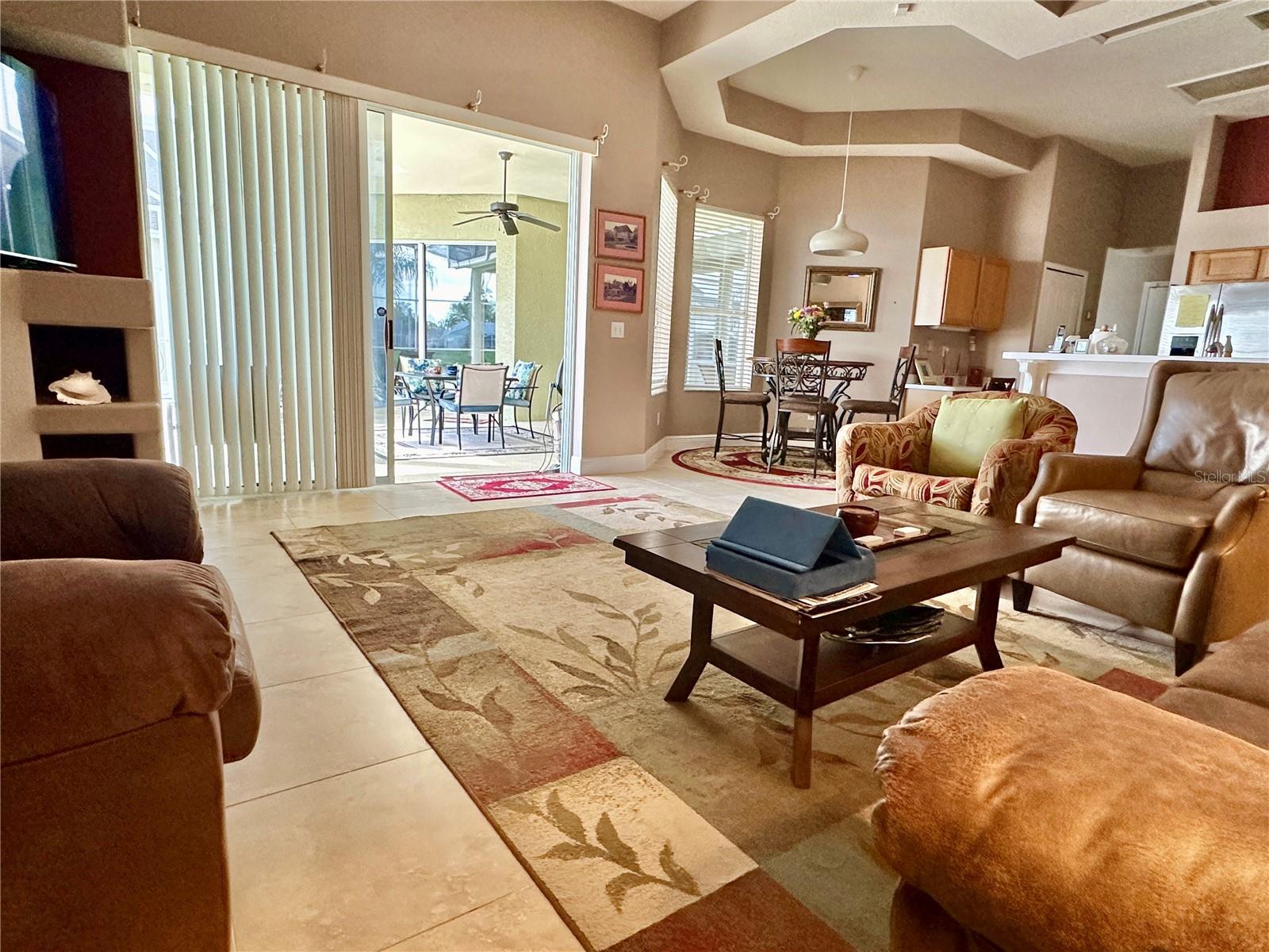 HUNTERS CREEK TR 305 PH 01 - Residential