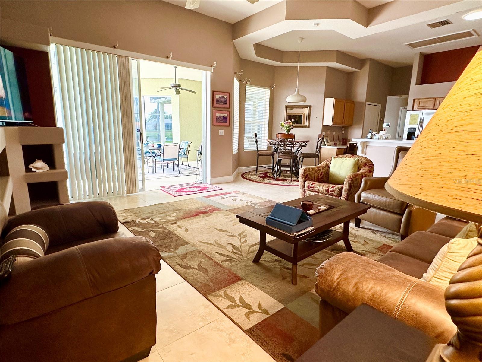 HUNTERS CREEK TR 305 PH 01 - Residential