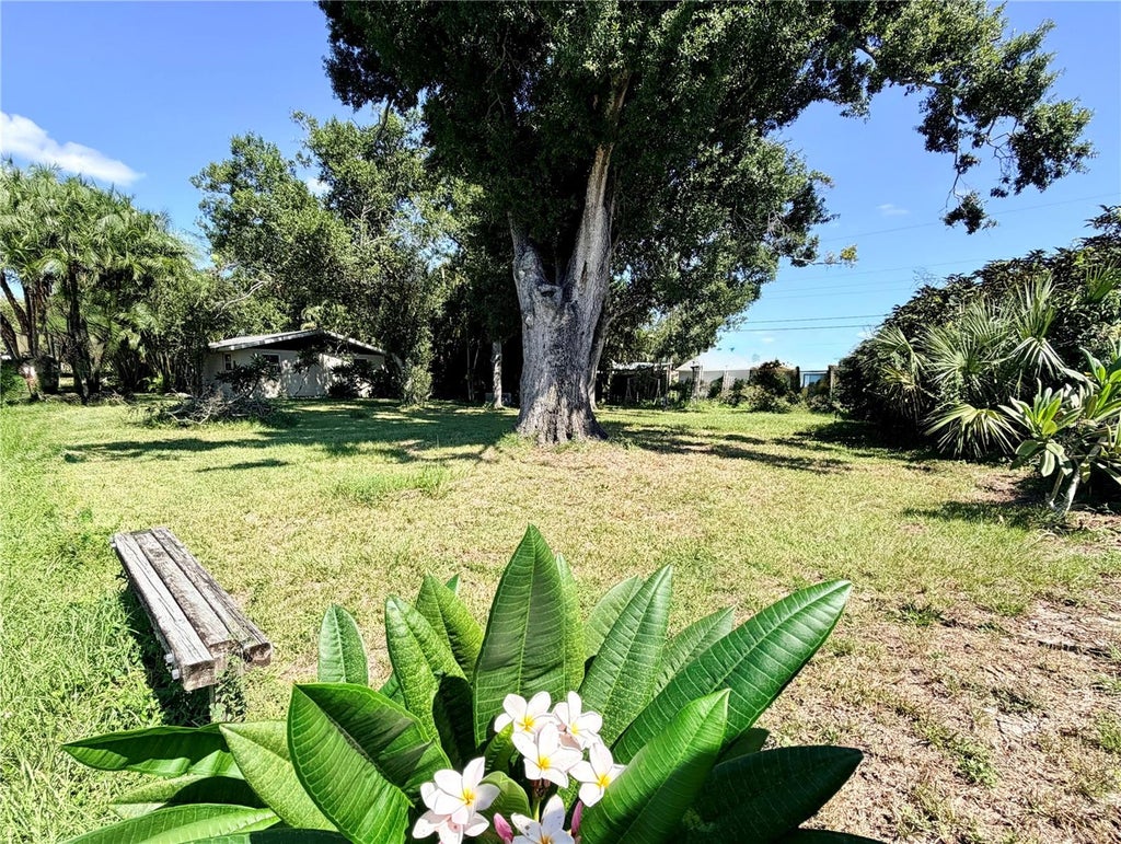 Photo of Venice, FL 34293 (MLS # N6145898)