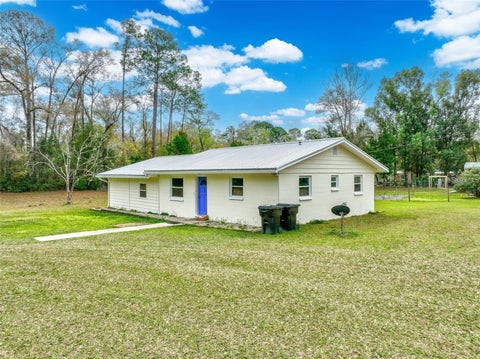 420 N Court Street, Bronson, FL 32621