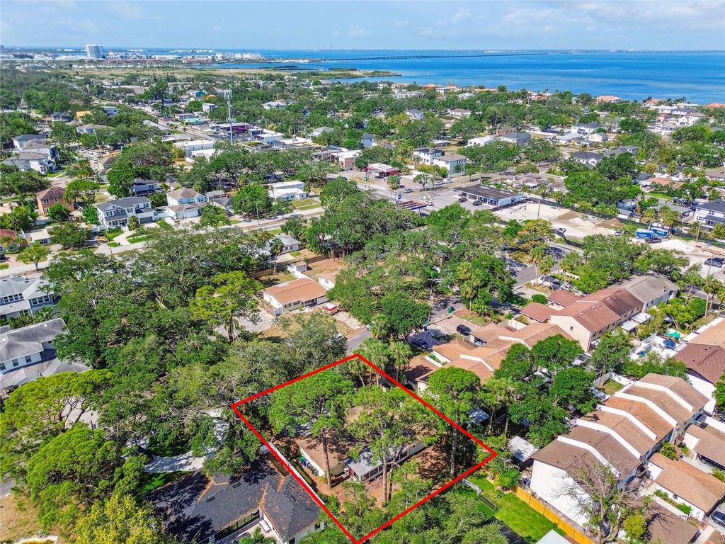 Photo of 4711 W Vasconia Street, Tampa, FL 33629 (MLS # TB8503204)