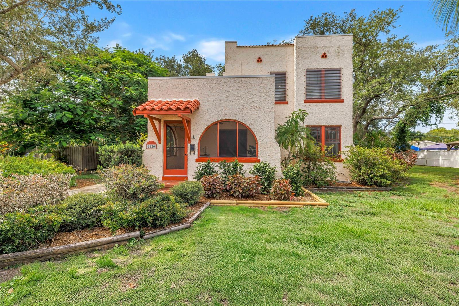 6120 5TH AVENUE S