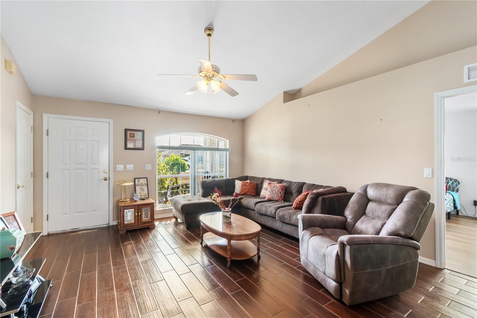 PIDGEON PARK - Residential