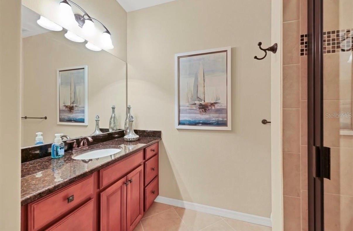 PALMA SOLA TRACE - Residential