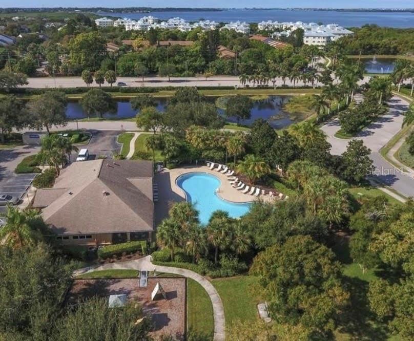 PALMA SOLA TRACE - Residential