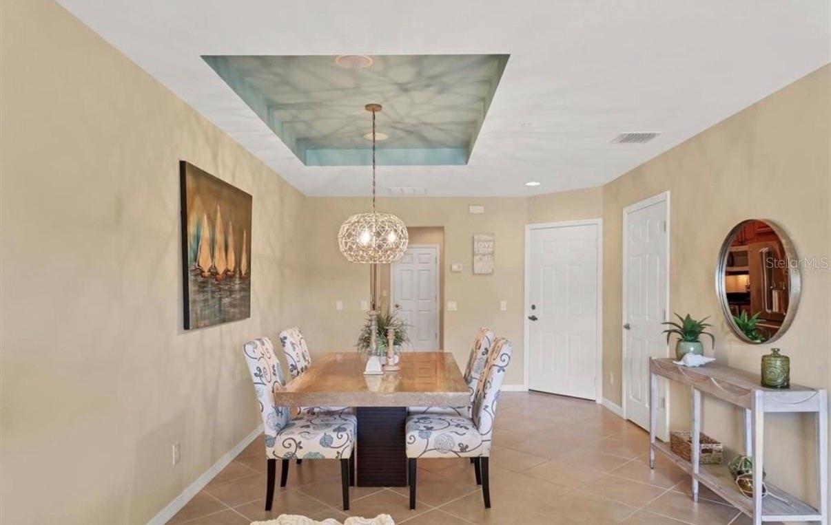 PALMA SOLA TRACE - Residential