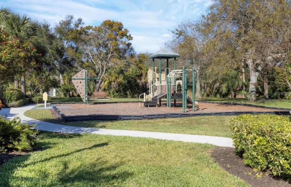 PALMA SOLA TRACE - Residential