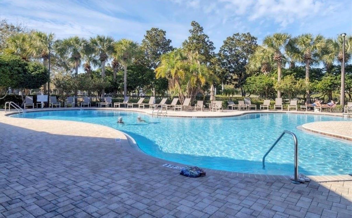 PALMA SOLA TRACE - Residential