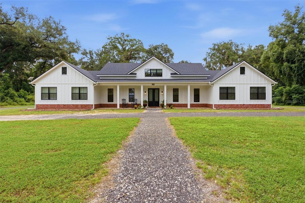Photo of 879 County Road 539, Summerville, FL 33585 (MLS # G5118277)