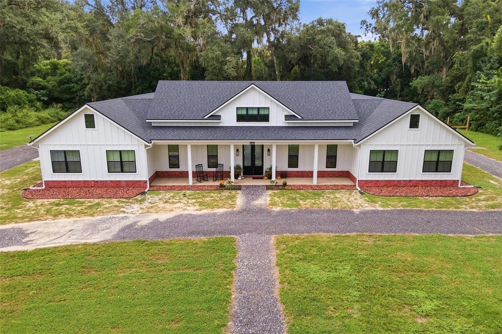 Photo of 879 County Road 539, Summerville, FL 33585 (MLS # G5118277)