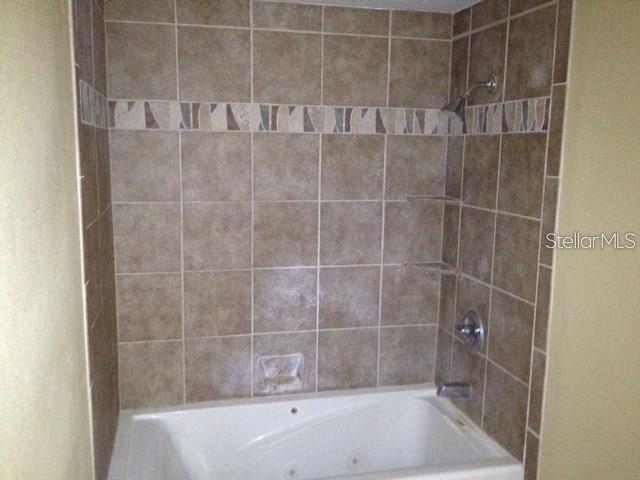 TIMBERLANE SUB UNIT 5 - Residential Lease