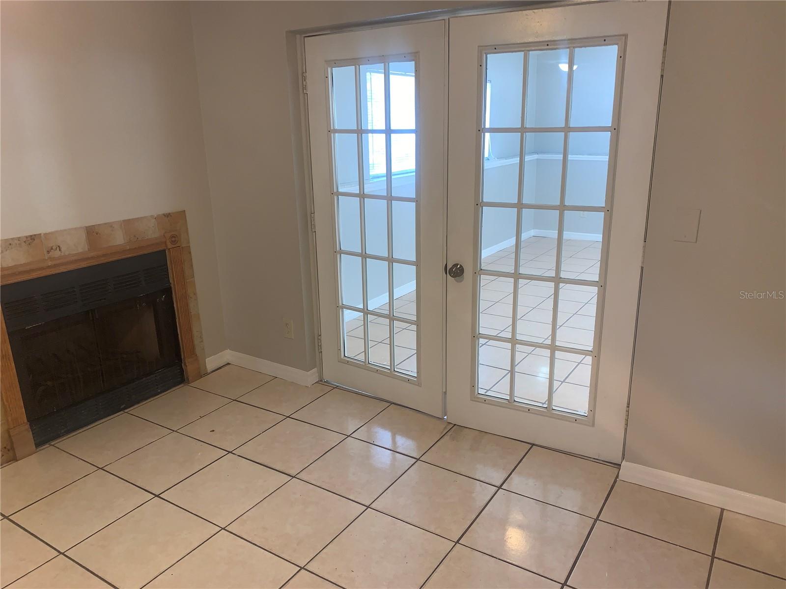 TIMBERLANE SUB UNIT 5 - Residential Lease