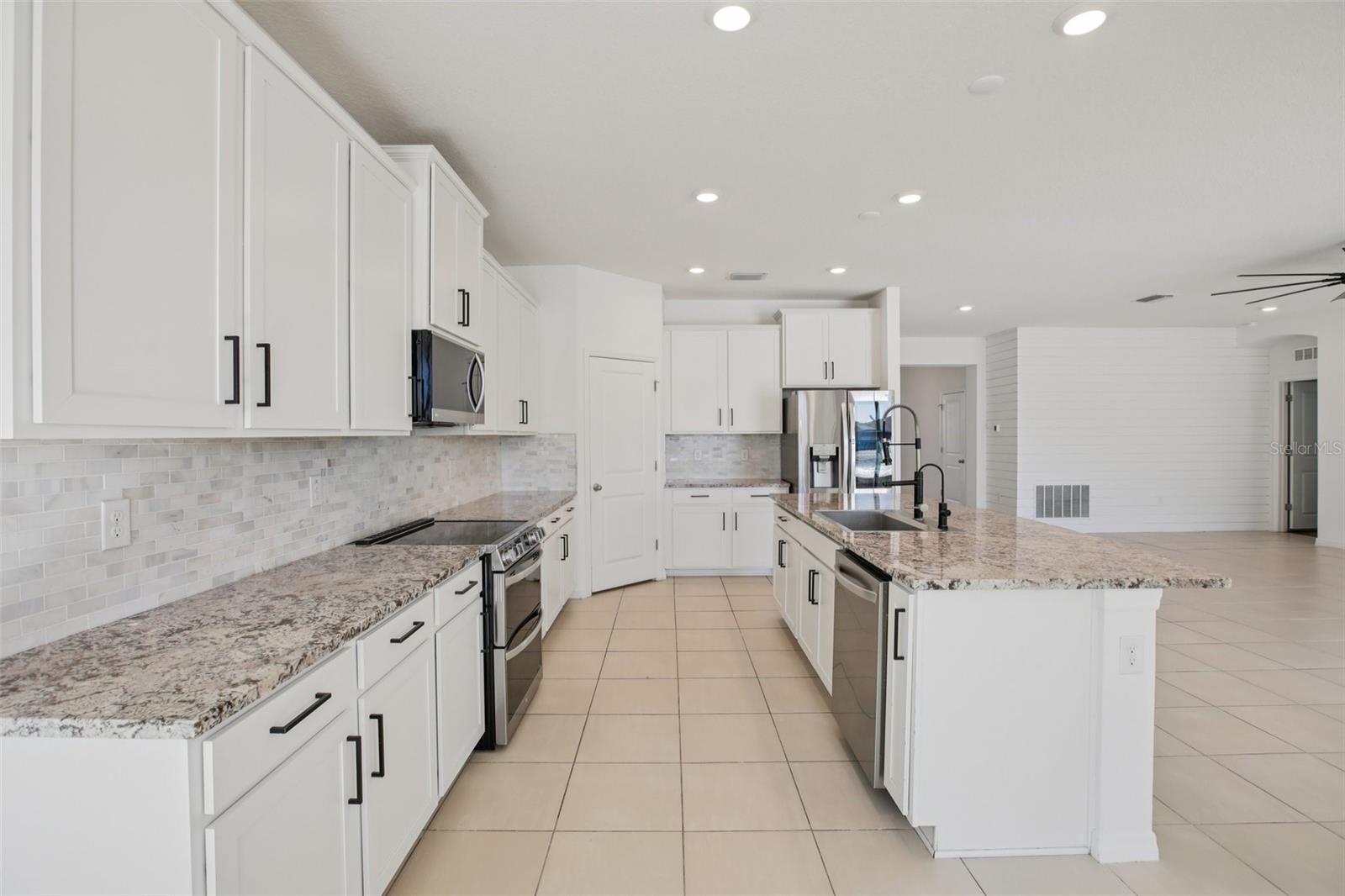 MIRADA PCL 18-1 - Residential