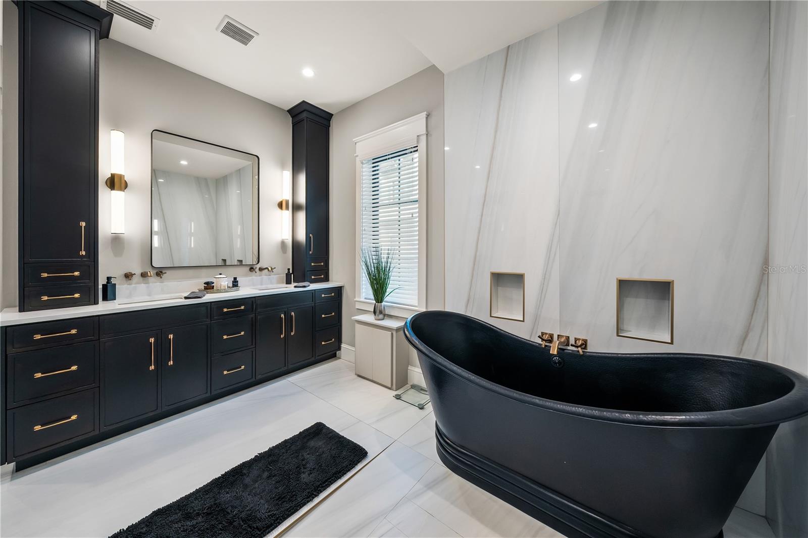 H W WOODS SUB - Residential