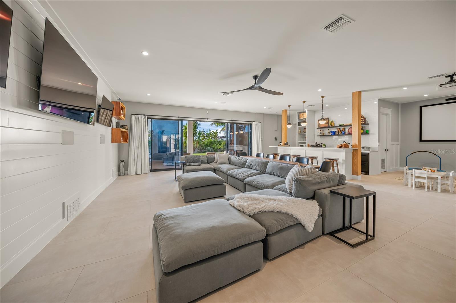 H W WOODS SUB - Residential