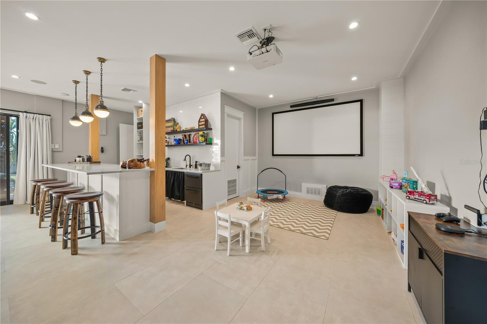 H W WOODS SUB - Residential