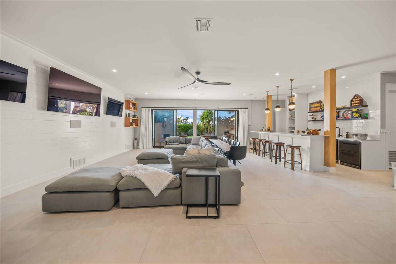 H W WOODS SUB - Residential