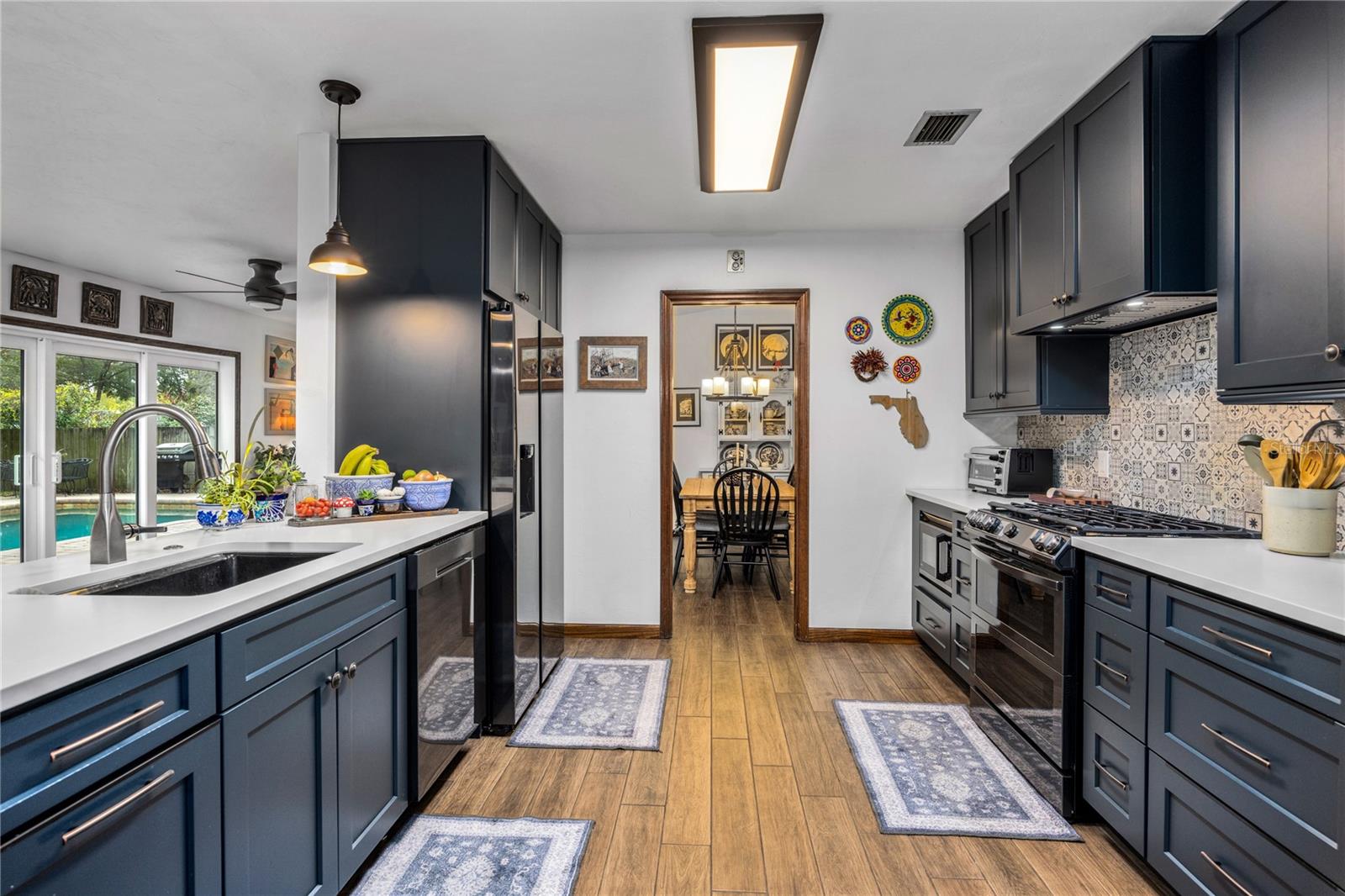 ROYAL GARDENS PH II - Residential