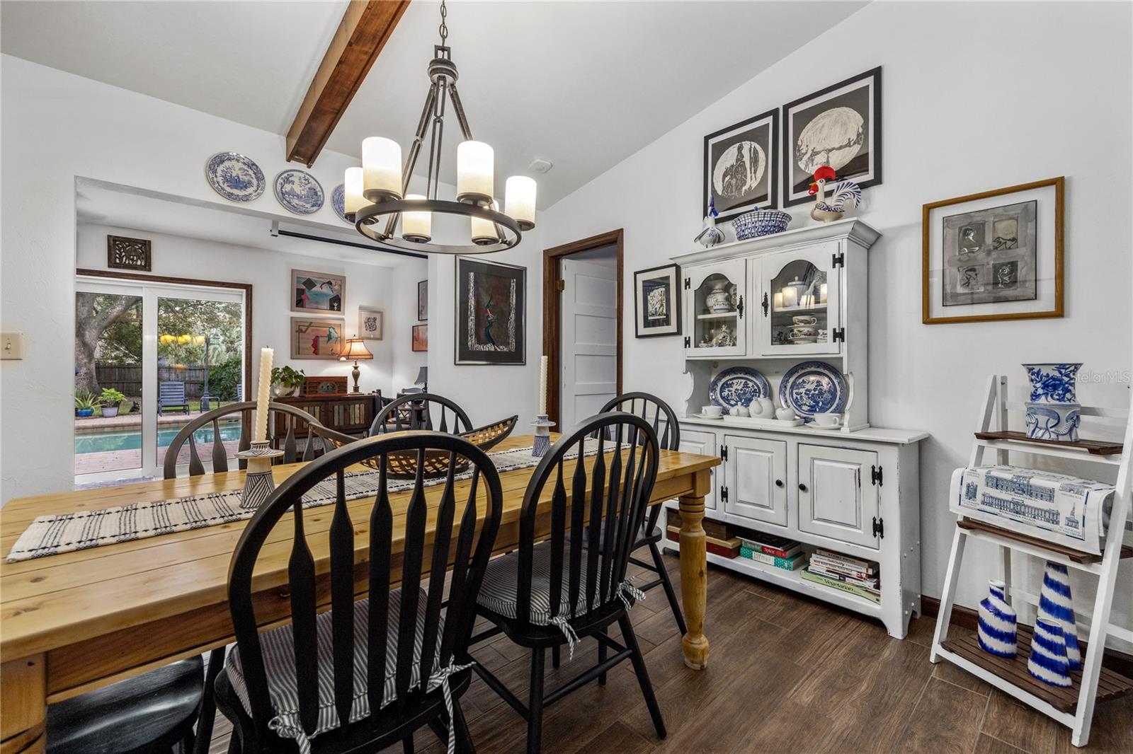 ROYAL GARDENS PH II - Residential