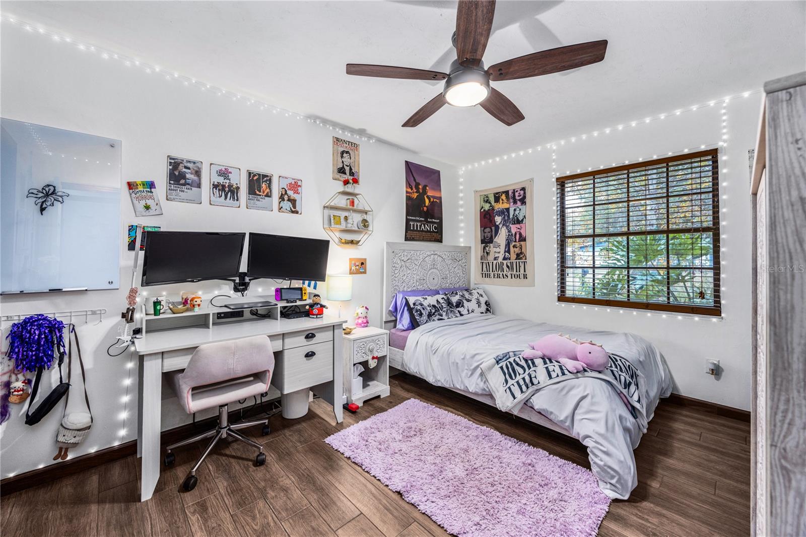 ROYAL GARDENS PH II - Residential