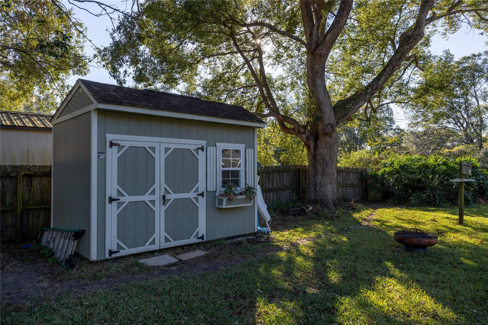 ROYAL GARDENS PH II - Residential