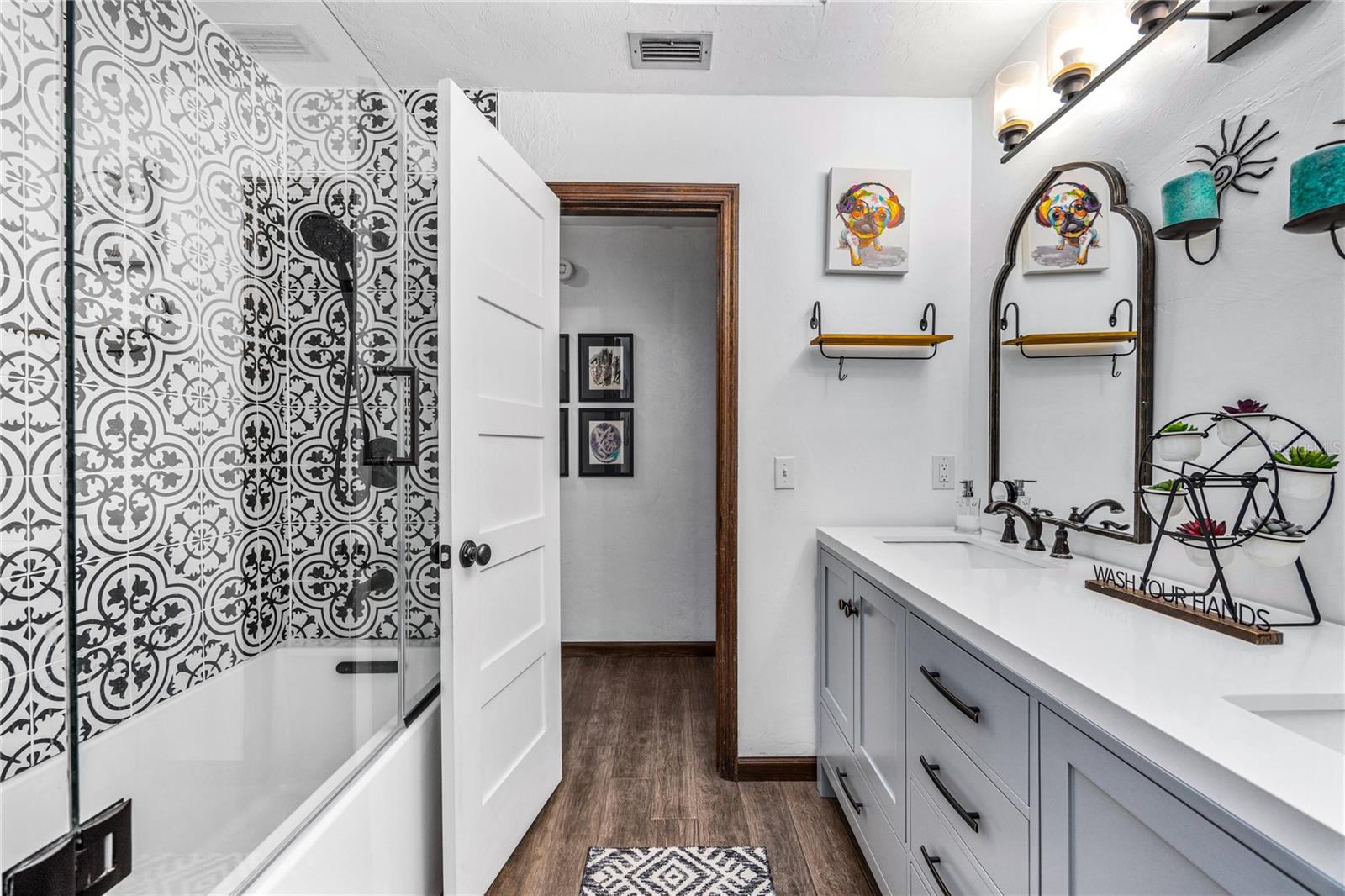 ROYAL GARDENS PH II - Residential